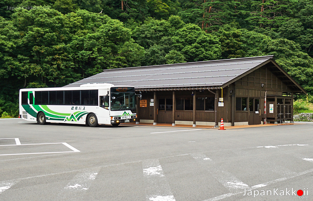 ทาคายามาไปชิราคาว่าโกะ (Takayama → Shirakawa-go)