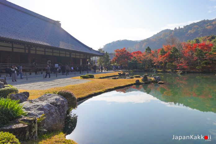 พยากรณ์ใบไม้เปลี่ยนสีในเกียวโต (Kyoto)