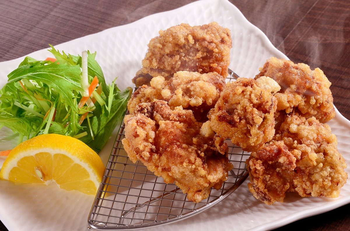 วิธีทำไก่คาราอาเกะ (Karaage) พร้อมเคล็ดลับทอดไก่ให้กรอบอร่อย!