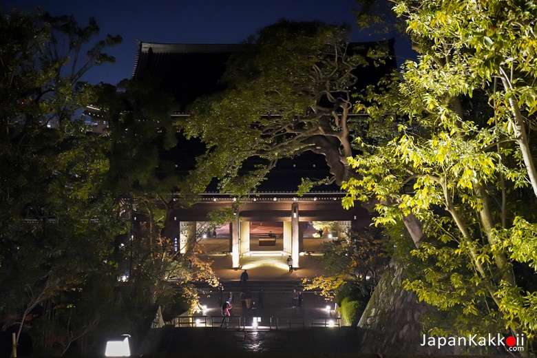 Otoko-zaka  (男坂)